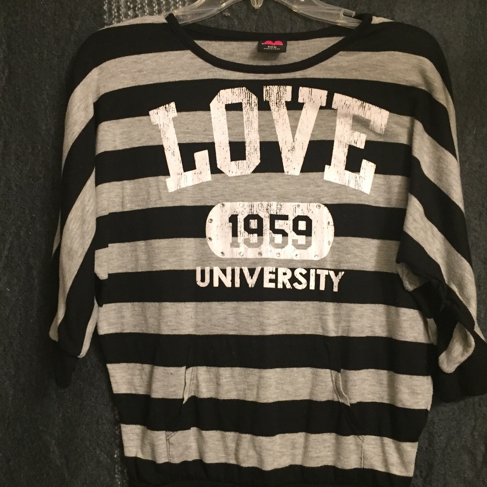 CROP TOP